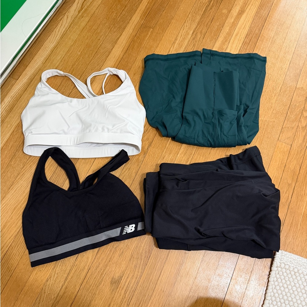 Workout set: two sports bras and two leggings